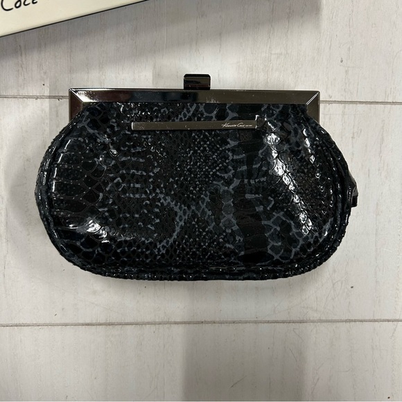 Kenneth Cole Genuine Leather Framed Crossbody Black Python EUC Drop-nChain Strap - Picture 3 of 11